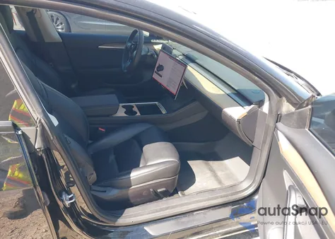 2022 Tesla Model 3 Long Range Dual Motor All-Wheel Drive z USA, uszkodzony, nr VIN 5YJ3E1EB7NF139310